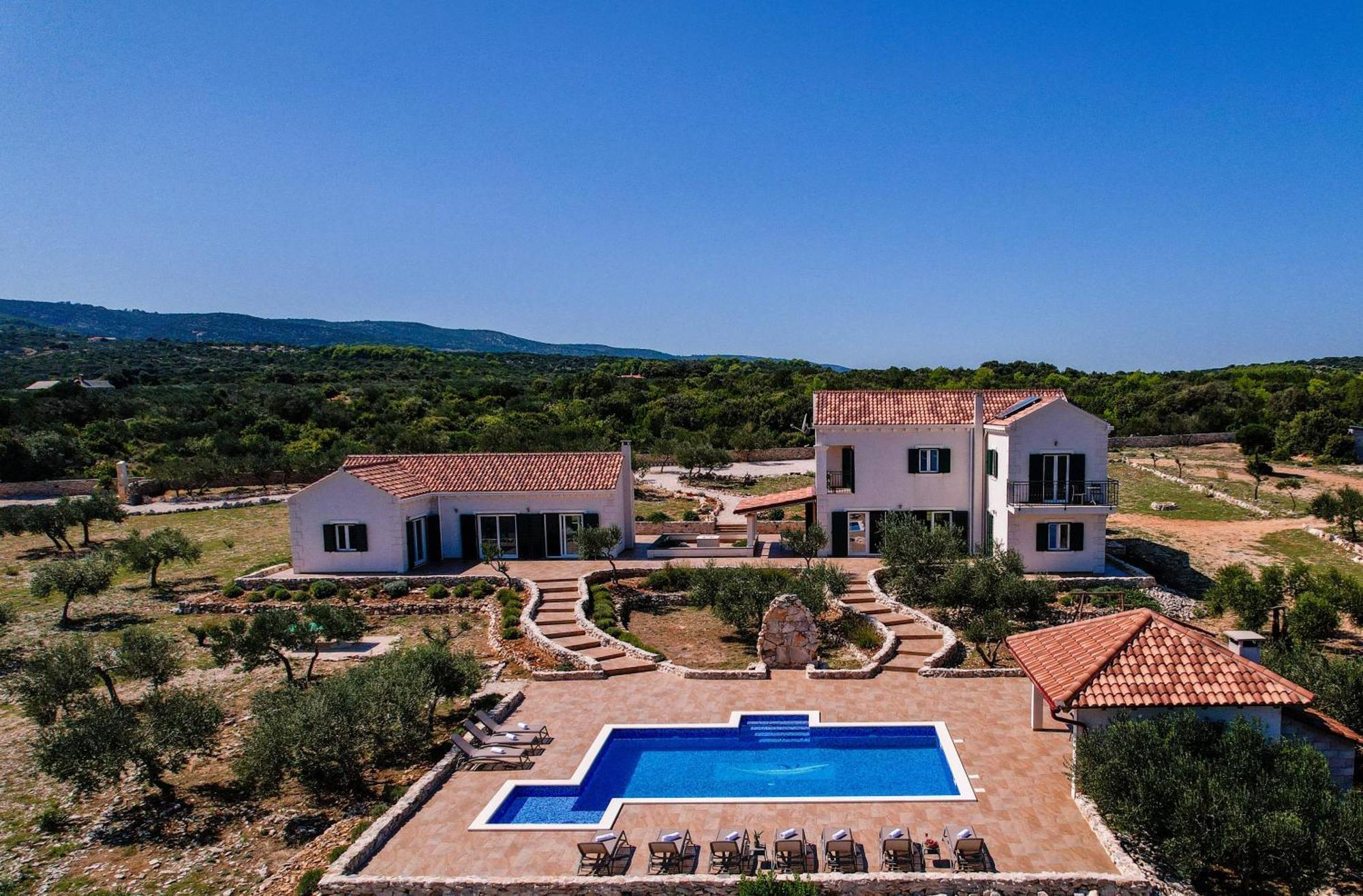 In Mit Privatem Pool Holiday home